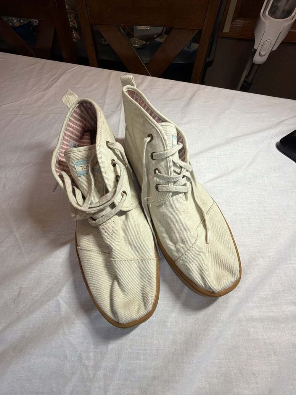 TOMS Canvas Chukka Boots Off-White Size 12